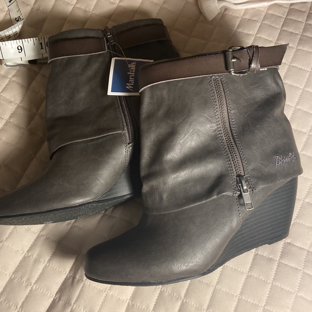 Blowfish Gray Wedge ankle boot size 8 NWT.